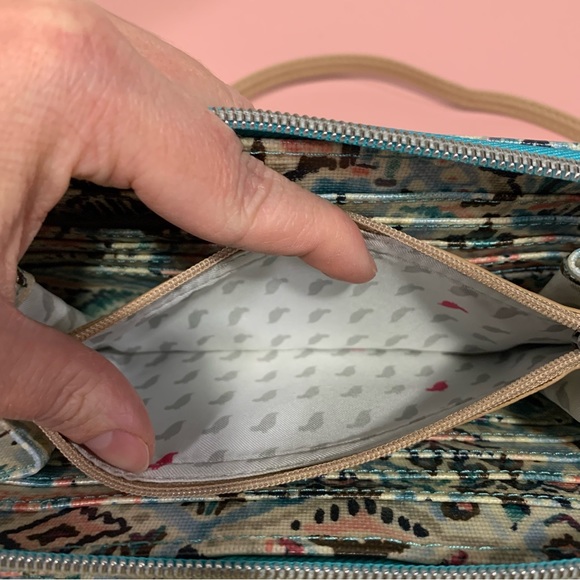 Sakroots Artist Circle Large Smartphone Crossbody and Wristlet - Picture 6 of 11